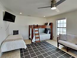 Playa Verde - Private Beach Retreat on Aransas Bay