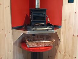 Little Greenwood Shepherd Hut