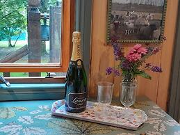 Little Greenwood Shepherd Hut