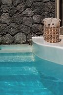 Halo Santorini- Living Experience