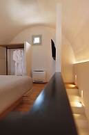 Halo Santorini- Living Experience