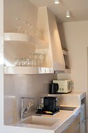 Halo Santorini- Living Experience