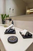 Halo Santorini- Living Experience