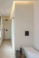 Halo Santorini- Living Experience