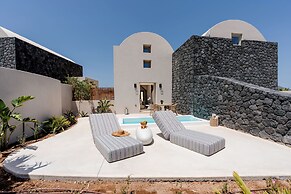 Halo Santorini- Living Experience