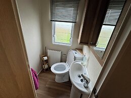 Family 3 Bedroom Caravan at Heacham Beach