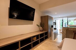 Studio with Roof Pool Near Beach