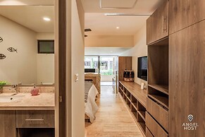 Studio with Roof Pool Near Beach