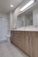 Stylish One-Bedroom Apt in Alexandria