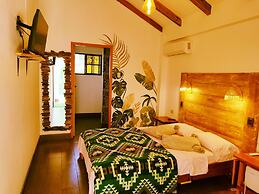 HOTEL CAFE MADAME PUERTO LOPEZ