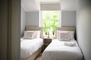 Buxton Bliss - Spacious 5 Bedroom House