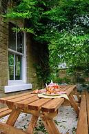 Buxton Bliss - Spacious 5 Bedroom House