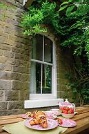 Buxton Bliss - Spacious 5 Bedroom House