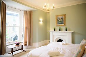 Buxton Bliss - Spacious 5 Bedroom House