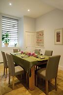 Buxton Bliss - Spacious 5 Bedroom House