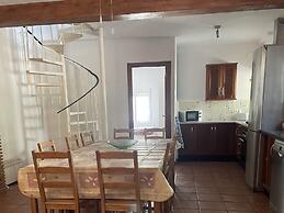 Lovely 10 bed Villa With Private Pool and Garden