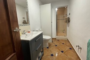 Lovely 10 bed Villa With Private Pool and Garden