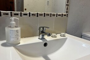 Lovely 10 bed Villa With Private Pool and Garden