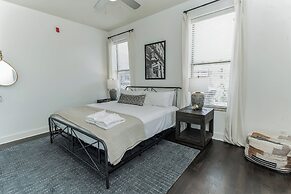 Couple's Retreat Near Vanderbilt University!