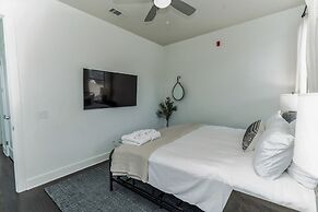 Couple's Retreat Near Vanderbilt University!