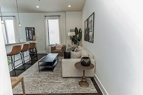 Couple's Retreat Near Vanderbilt University!