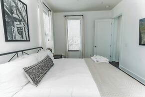 Couple's Retreat Near Vanderbilt University!