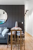 Lux Retreat By Renzzi