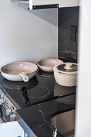 Lux Retreat By Renzzi