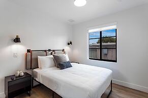 Lux Retreat By Renzzi