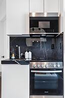 Lux Retreat By Renzzi