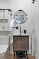 Lux Retreat By Renzzi