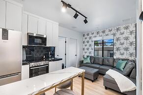 Lux Retreat By Renzzi