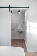 Lux Retreat By Renzzi