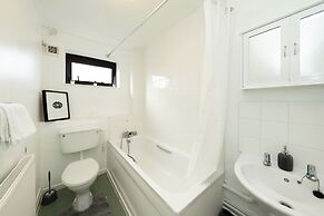1bedlondonapt-freeparking-fastwifi-sofabed