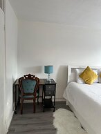 Elegant London Apartment With Free Parking