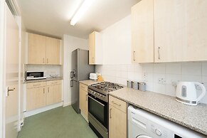 1bedlondonapt-freeparking-fastwifi-sofabed