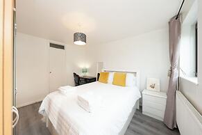 1bedlondonapt-freeparking-fastwifi-sofabed