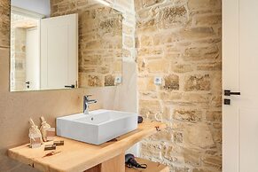 Villa Vidan With Pool by Matala