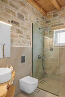 Villa Vidan With Pool by Matala