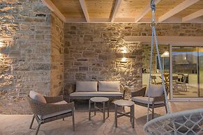 Villa Nala With Pool by Matala