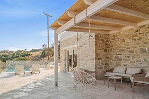 Villa Nala With Pool by Matala