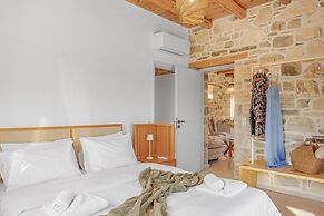 Villa Nala With Pool by Matala