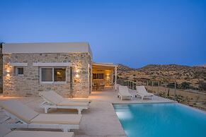 Villa Nala With Pool by Matala