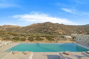 Villa Nala With Pool by Matala