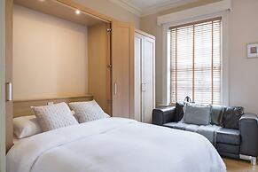 Charming London City Apartment