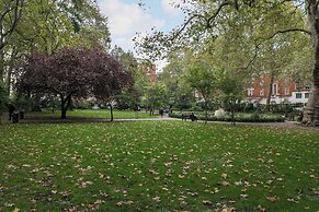 Beautifully Presented Centrally Located Studio apt