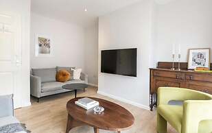 Spacious 4 Bedroom House Sleeps 8