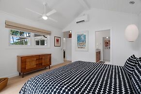 Coconut Hut 2 Bedroom Home by RedAwning