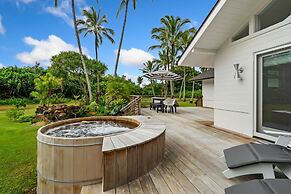 Coconut Hut 2 Bedroom Home by RedAwning