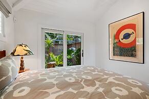 Coconut Hut 2 Bedroom Home by RedAwning